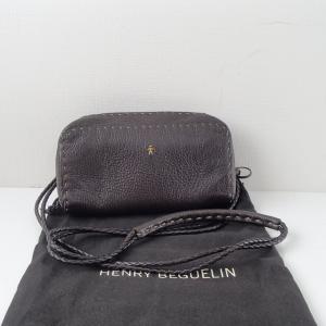 HENRY BEGUELIN ブラウン オミノ レザーショルダーポーチ 最新の買取相場ご紹介