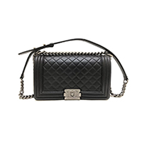 シャネル 23番台 ボーイシャネル カーフスキン チェーンショルダーバッグ 買取相場例です