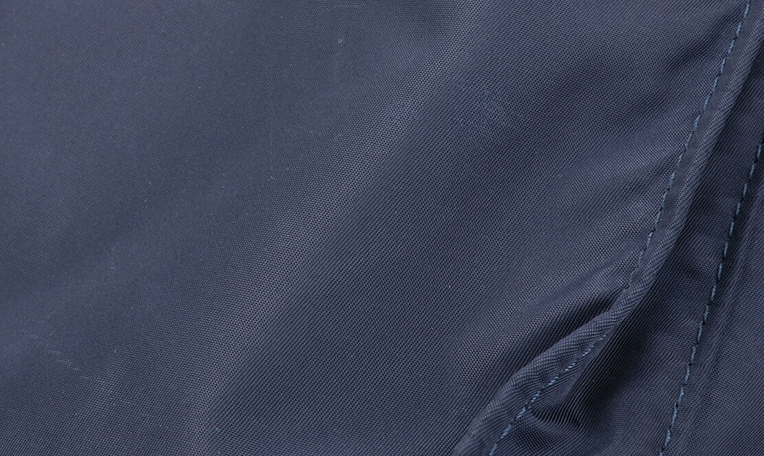 軽くて丈夫な素材で<br class='show_sp'>使いやすいです