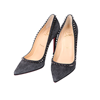 クリスチャンルブタン ANJALINA スタッズ ポインテッドトゥパンプス 買取相場例です。