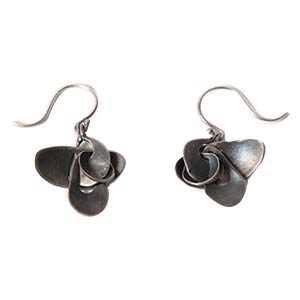 テンサウザントシングス シルバー 花びらモチーフピアス 買取相場例です