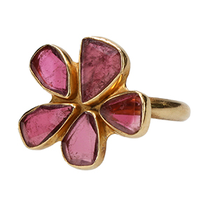 ピパスモール K22 ガーネット フラワーリング 買取相場例です