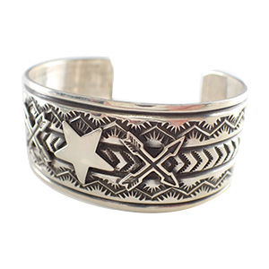 サンシャインリーブス SV925 スター＆アロースタンプ バングル 買取相場例です