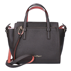 フェラガモ F478 エイミー 2WAYショルダーバッグ 買取相場例です