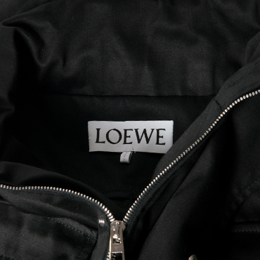 ロエベ洋服の高価買取ならお任せください。