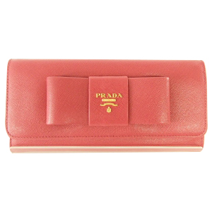 プラダ 1M1132 サフィアーノレザー リボン二つ折り長財布 買取相場例です