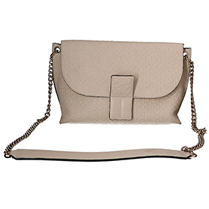 ロエベ アベニュー アナグラム柄エンボスレザー チェーンバッグ 買取相場例です