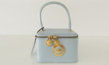 ヴィンテージトレンドに<br>マッチしたヴェルサーチェ(Versace)の<br class='show_sp'>アイテム
