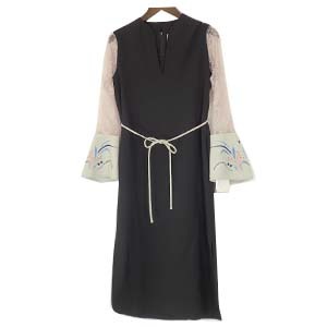 マメ MM20PSDR707 刺繍カフス ドレスワンピース 買取相場例です