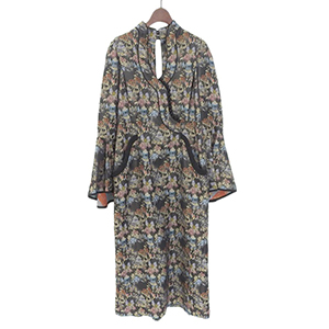 マメ MM17AW-DR043 マンダリンジャガードドレス ワンピース 買取相場例です