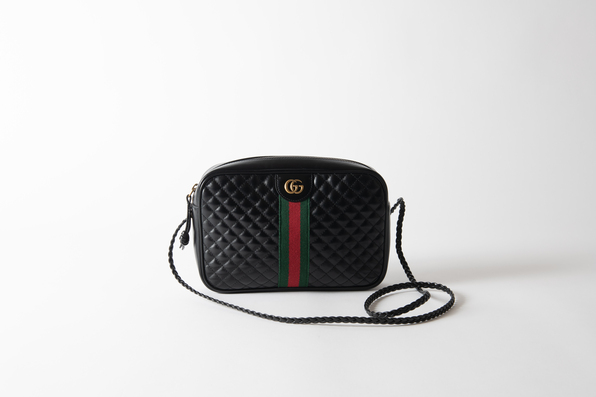 正規の付属品をそろえる