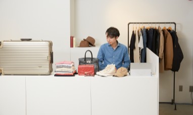 専門知識のある鑑定士と販売アドバイザー