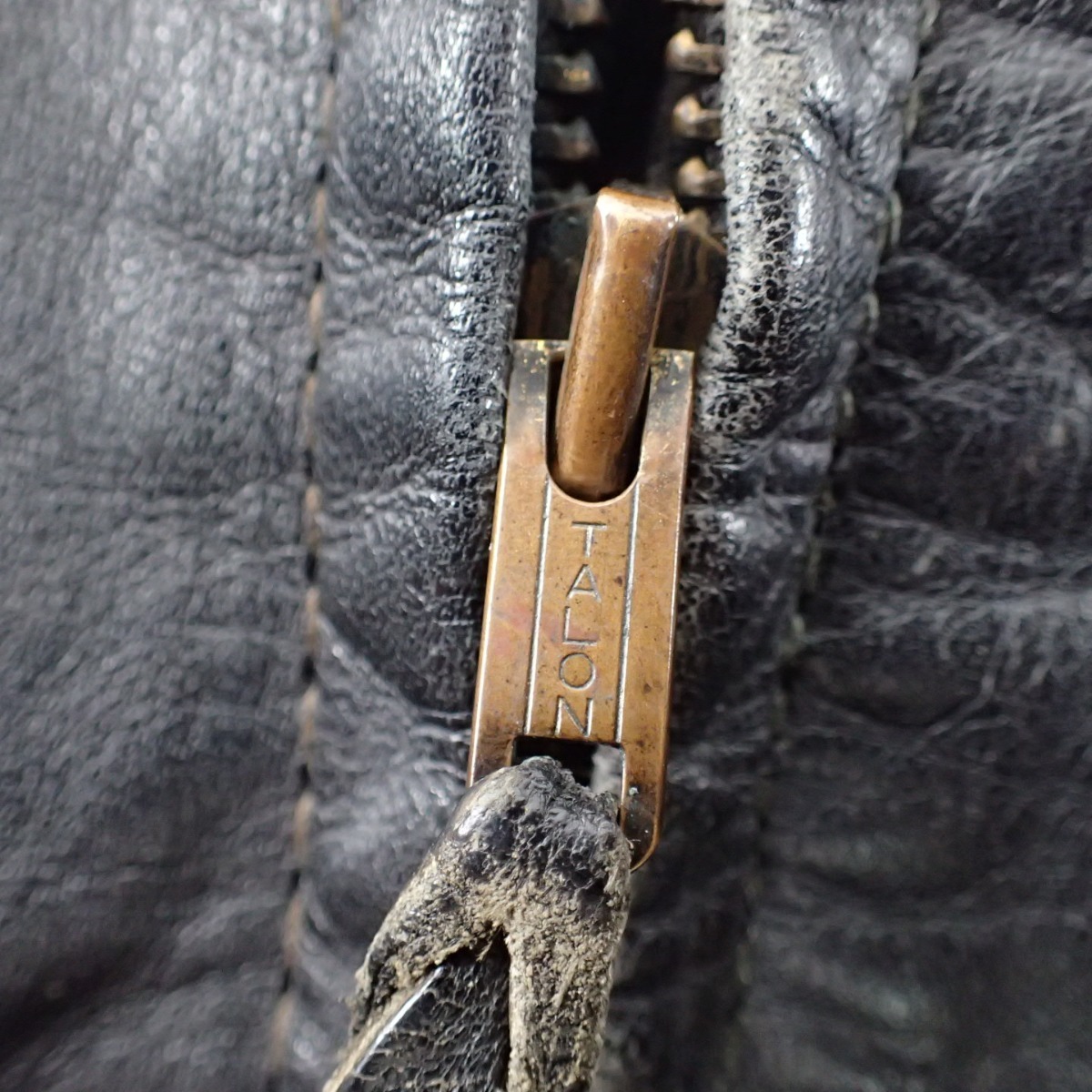 古着の年代は使っているZIPでわかる！