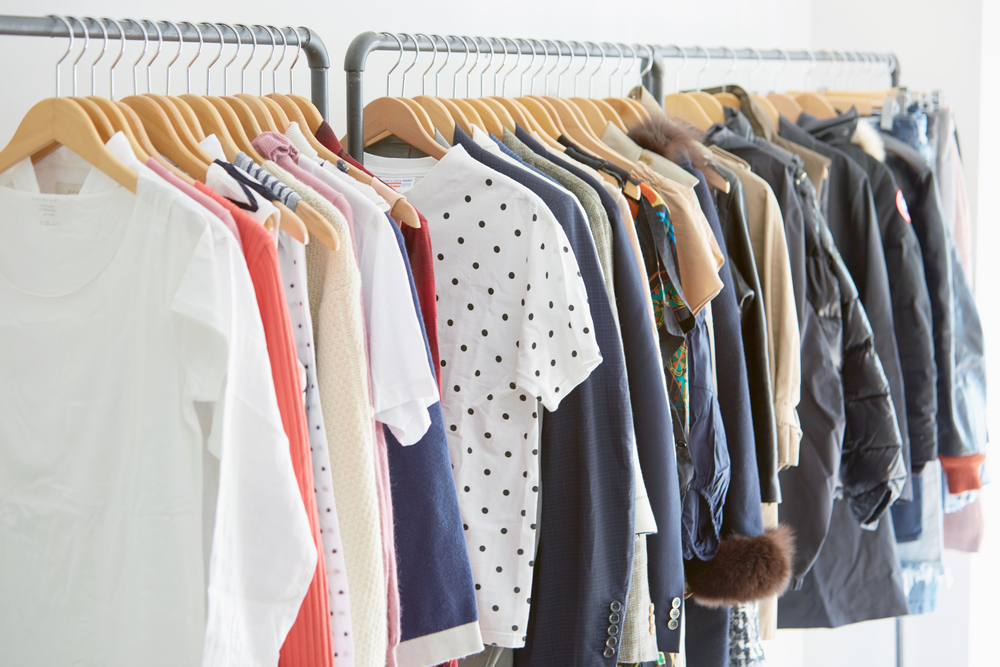 どんな時に洋服を売る?時期やタイミングなど