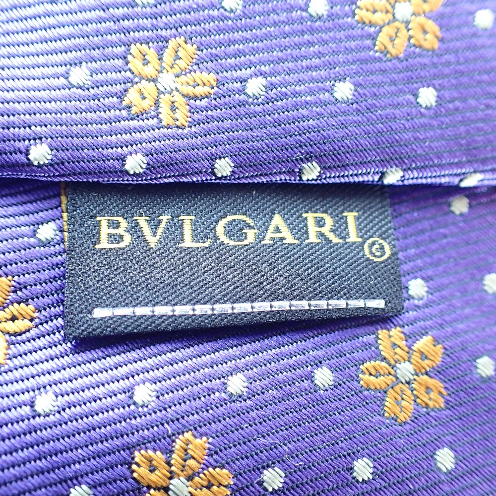 ✨極美品✨汚れなし✨ブルガリ　現行に近い　ソリッド　ブルー　ネクタイ ✨極美品✨汚れなし✨ブルガリ 現行に近い ソリッド ブルー