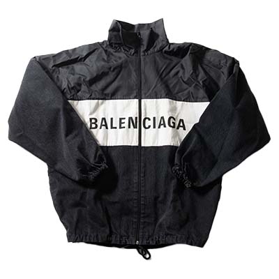 バレンシアガの買取を強化しております。