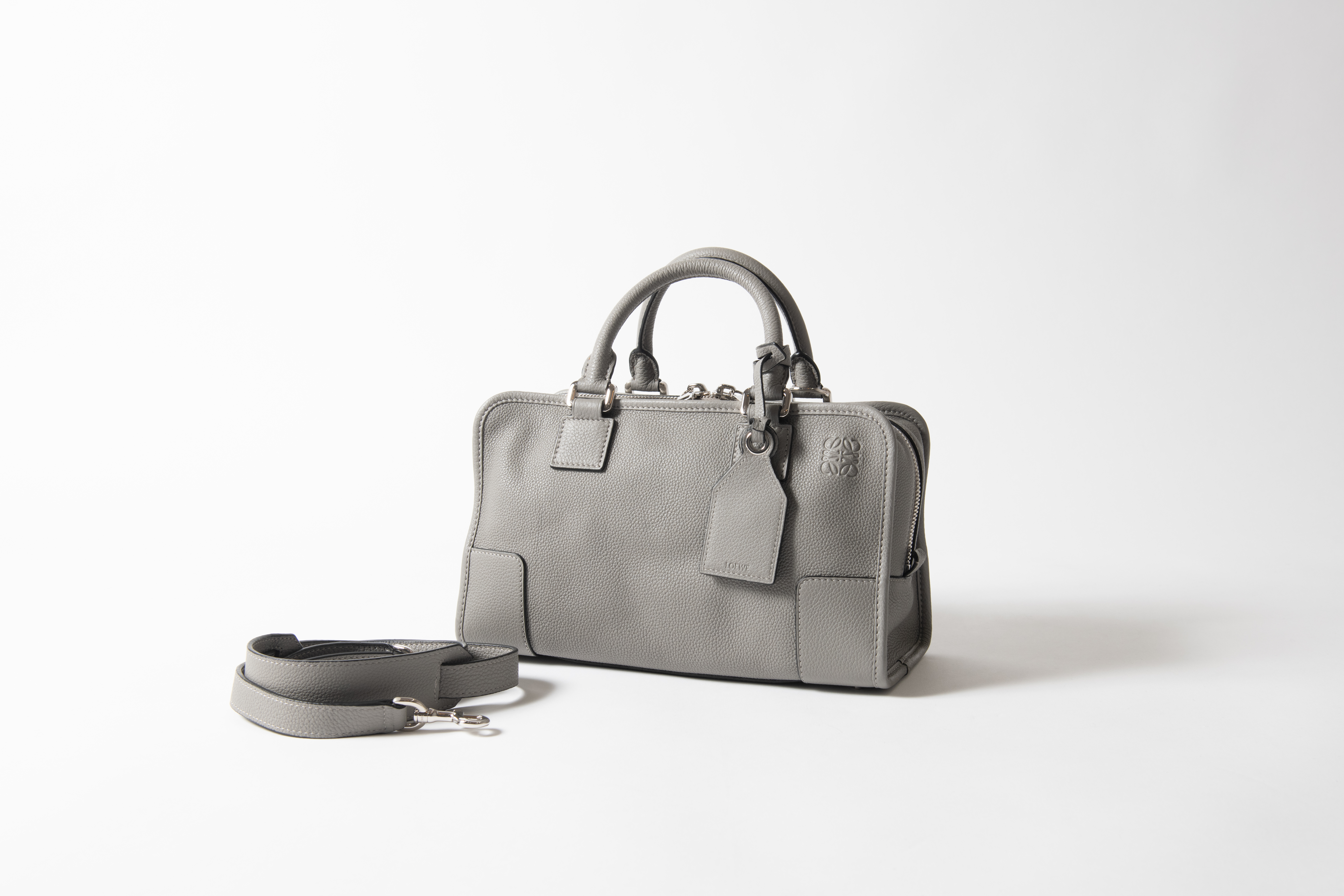 ロエベ アマソナ