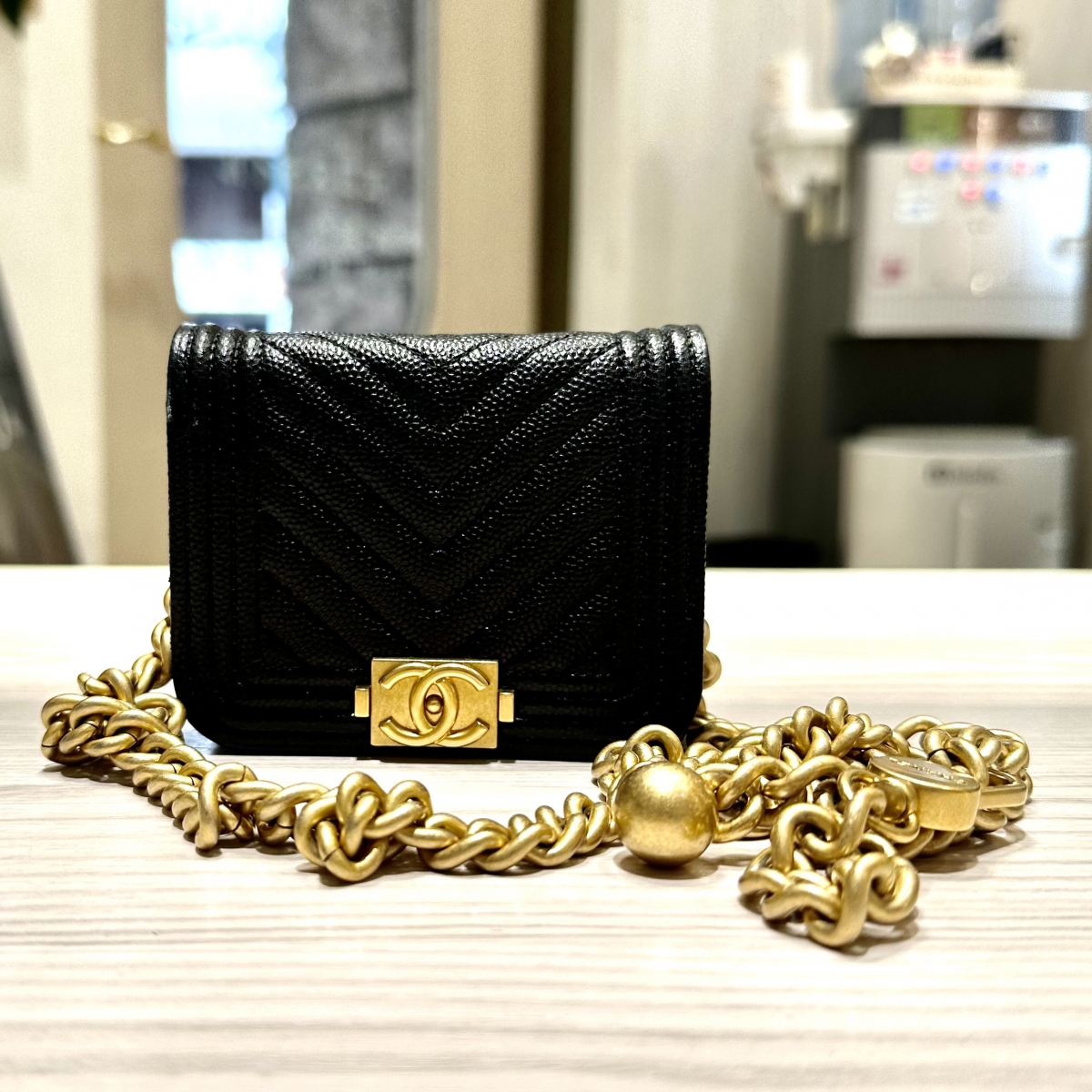 シャネル(CHANEL) ブラック キャビアスキン 31番台 チェーンウォレットポーチ