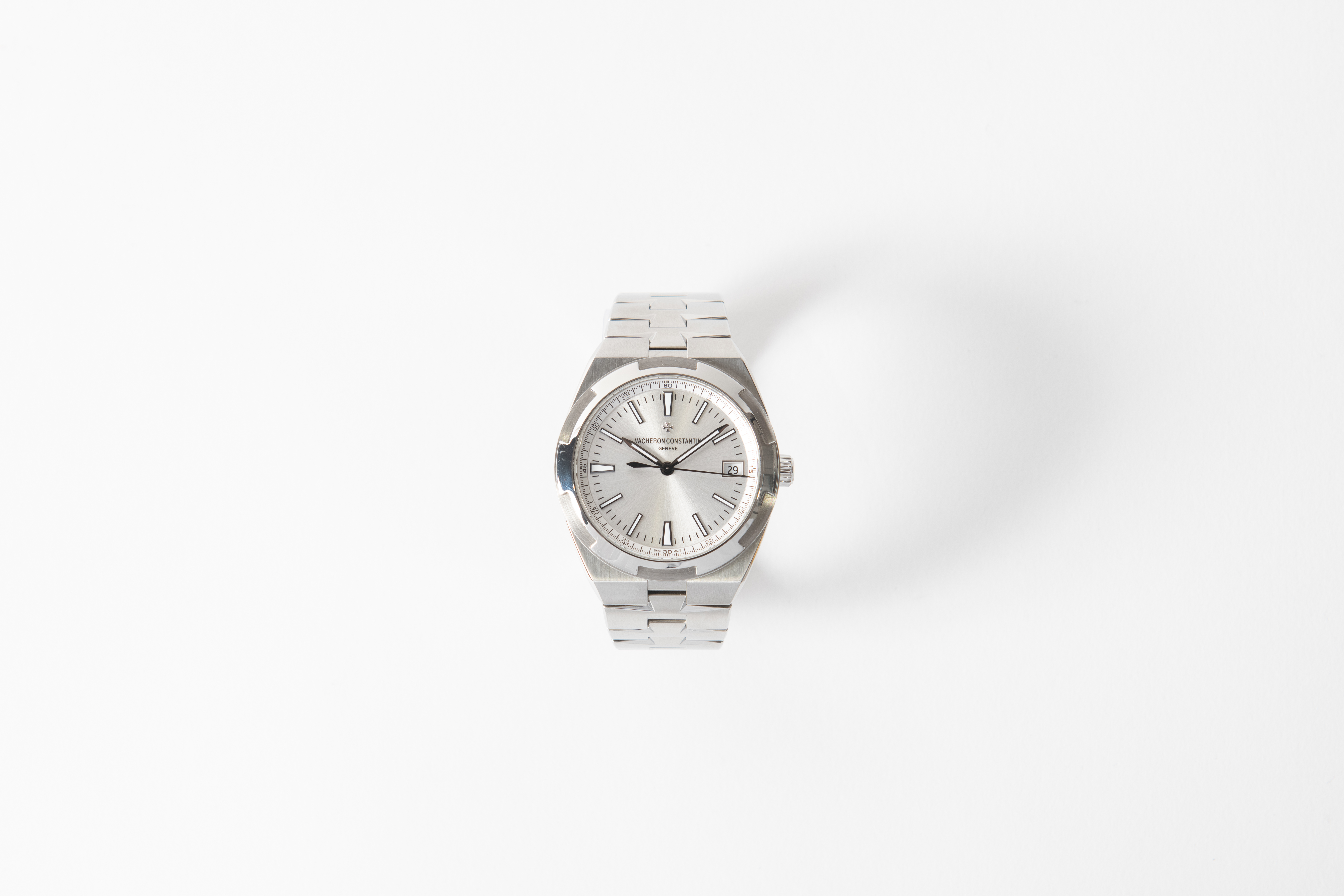 ヴァシュロンコンスタンタン 4500V 110A-B126 オーヴァーシーズ 41mm 時計