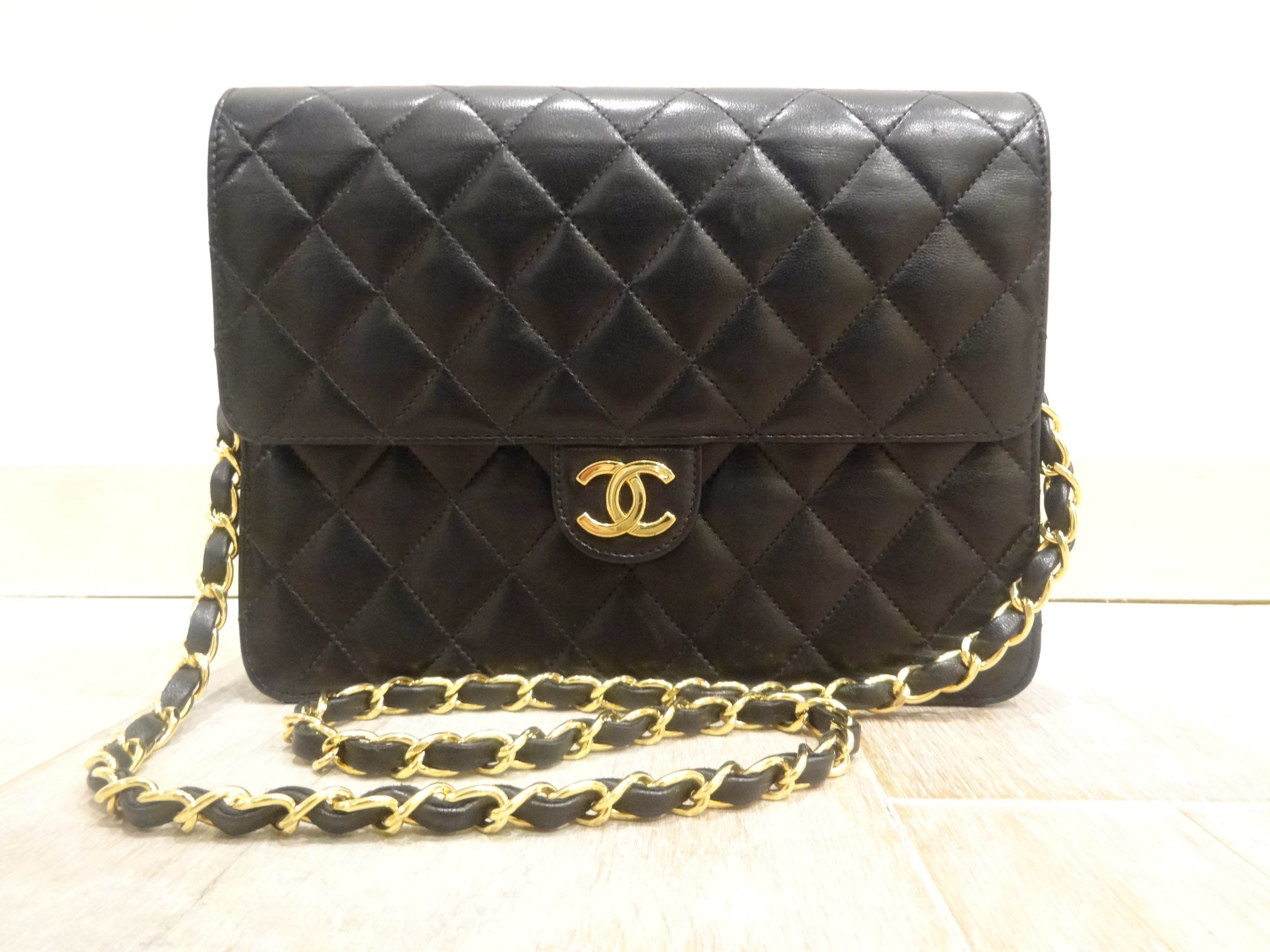 シャネル 黒 マトラッセ