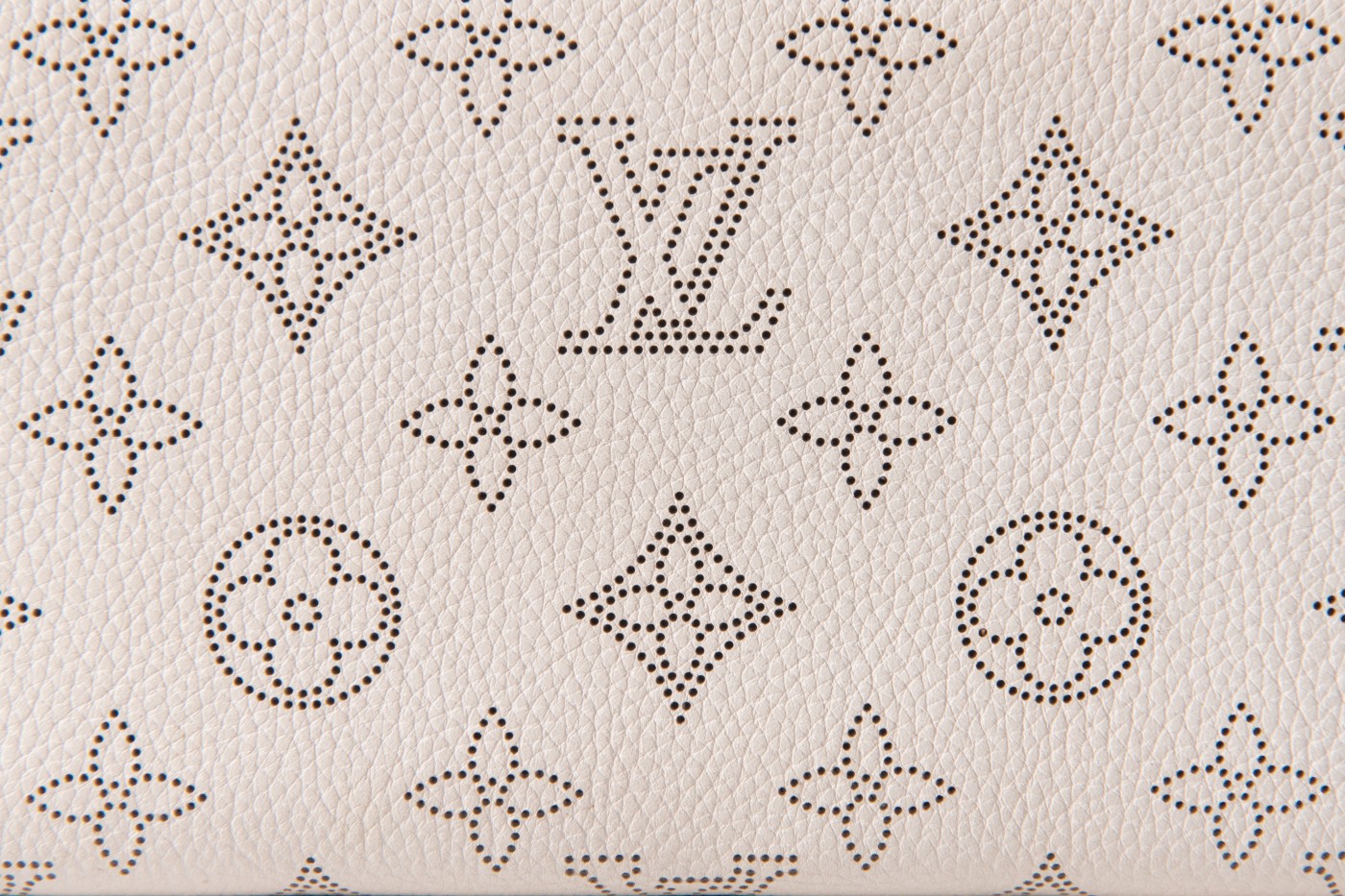 モノグラム・マヒナ