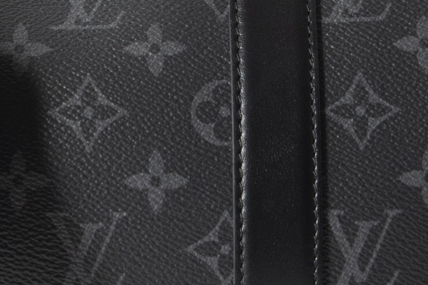 モノグラム・エクリプス