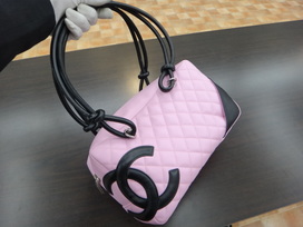 シャネルの9番台　カンボンライン ボーリングバッグの買取実績です。