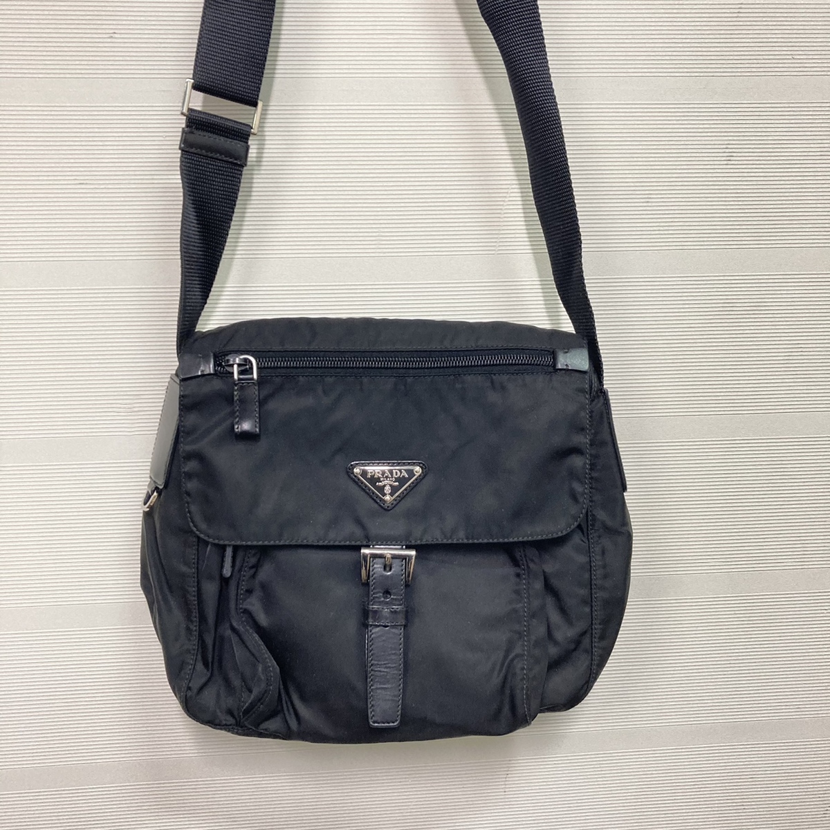 最終価格』PRADA ナイロンショルダーバッグ