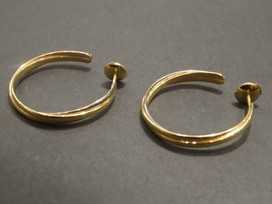 カルティエのトリニティ　フープ　ピアス　750の買取実績です。