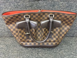 ルイヴィトンのダミエ マノスクGMの買取実績です。