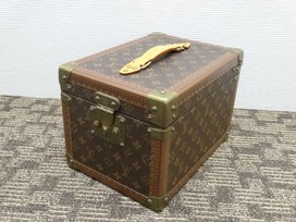 ルイヴィトンのフラコン　コスメボックスの買取実績です。