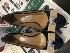 フェラガモ パンプス　FIAMMETTA 買取実績です。