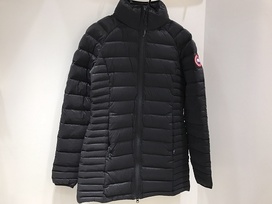 カナダグースの黒　ブルックベール　ライトダウンコート　Ｓサイズの買取実績です。