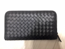 ボッテガ・ヴェネタ 黒　イントレチャート　長財布 買取実績です。