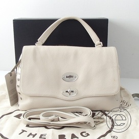 ザネラートのポスティーナの買取実績です。