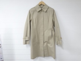 マーガレットハウエルのベージュ　正規　×マッキントッシュ　ゴム引きコートの買取実績です。