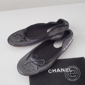 シャネルのココマーク リボン バレエシューズの買取実績です。