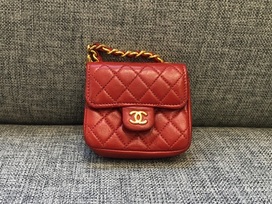 シャネルのバッグ型 チャームの買取実績です。