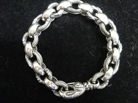 ロンワンズのシグネットブレスレットの買取実績です。