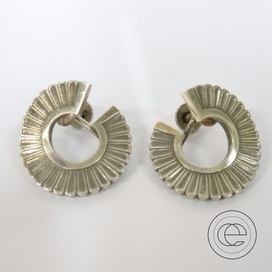 ジョージジェンセンのスクリューバック シルバーイヤリングの買取実績です。