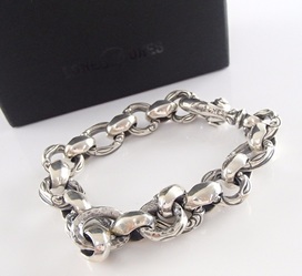 ロンワンズのシグネットブレスレットの買取実績です。