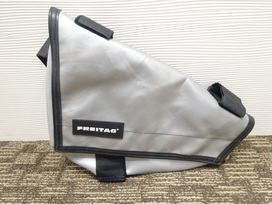 フライターグのグレー　ナイトライダー　メッセンジャーバッグの買取実績です。