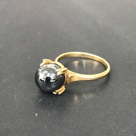 金のK18 黒石リングの買取実績です。