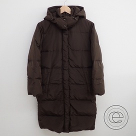マックスマーラのフード付きダウンコートの買取実績です。
