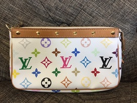 ルイヴィトンの03年製　モノグラムマルチカラー　ポシェットアクセソワールブロンの買取実績です。
