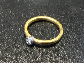 マルコムベッツの22K 　1Pダイヤモンドリング　9号の買取実績です。