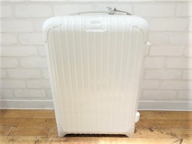 リモワのアローズ別注　895.46　サルサエクリュ35Lの買取実績です。
