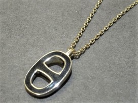 エルメスのシルバー　黒　イリアード　ネックレスの買取実績です。