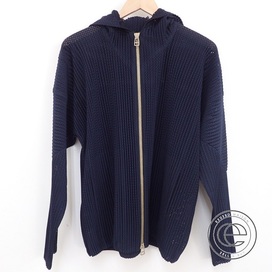 イッセイミヤケ　プリーツプリーズのオムプリッセ 17年製  パンチング プリーツ ジップ パーカの買取実績です。