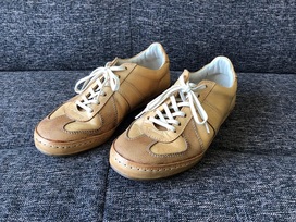 エンダースキーマのキャメルジャーマントレーナー　レザースニーカー　の買取実績です。